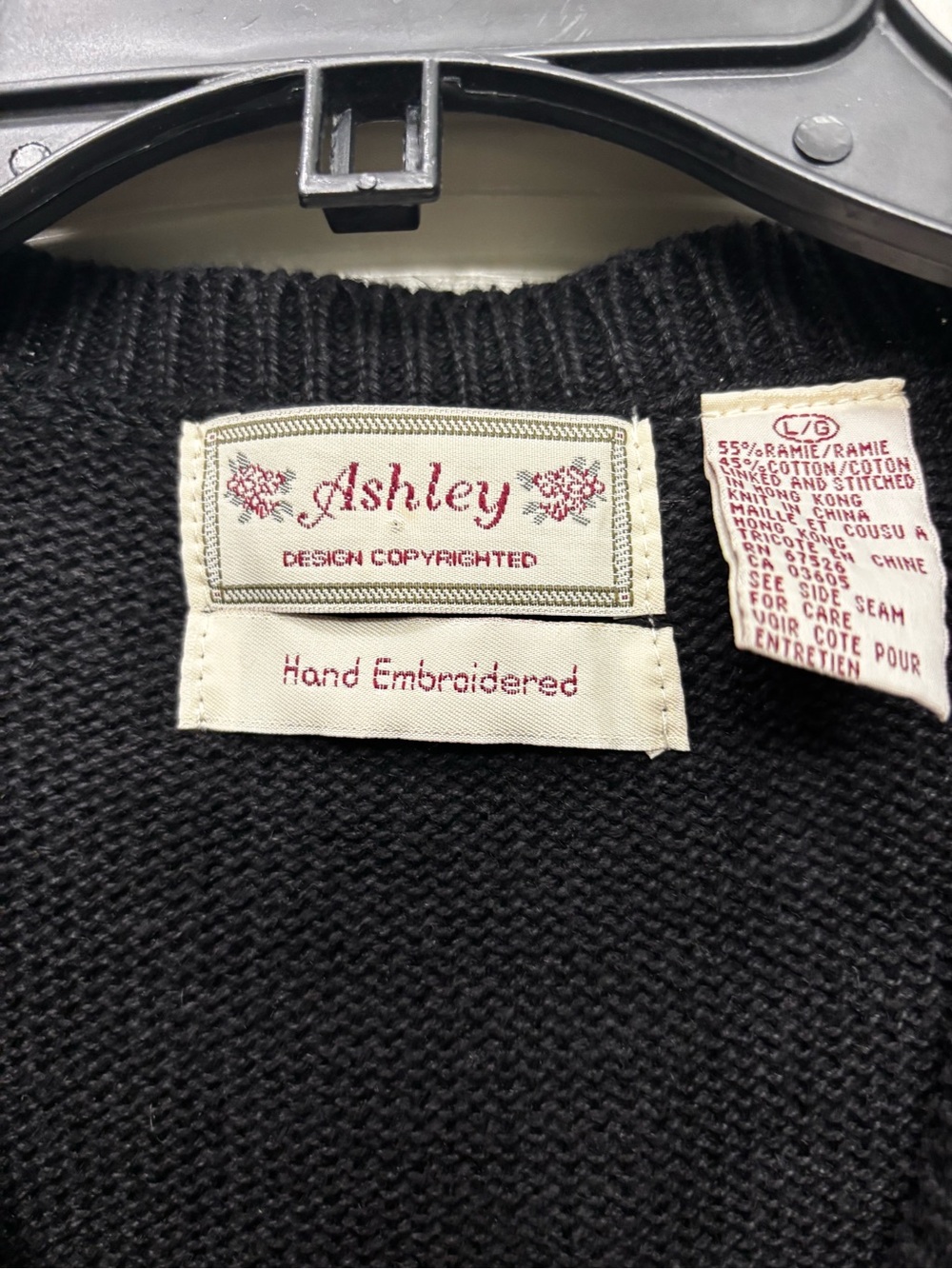 VTG 90s Ashley Hand Embroidered Floral Knit Sweater Vest Black L Cottagecore - Picture 3 of 4